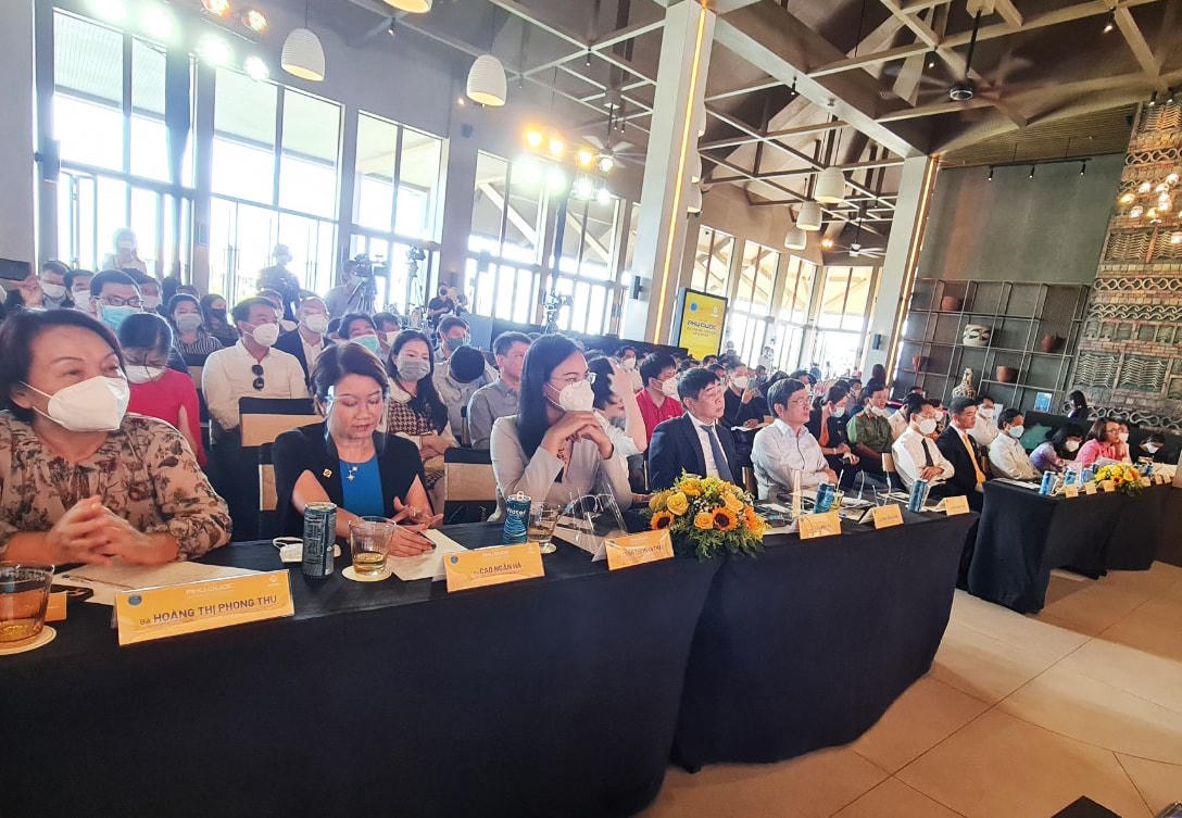Rất nhiều doanh nghiệp du lịch đến dự hội thảo để tìm kiếm cơ hội hợp tác đầu tư du lịch