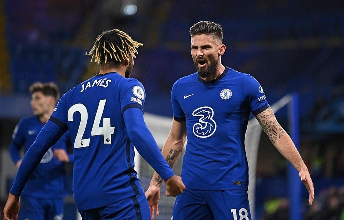 Giroud tiếp tục lập công giúp Chelsea dẫn đầu Premier League. (Nguồn: Getty Images).