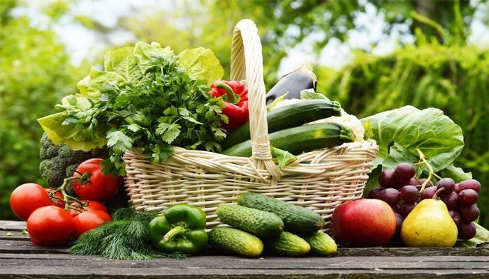 Ăn nhiều rau xanh giúp bạn không bị tăng cân mất kiểm soát.
