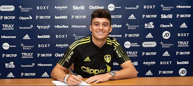 Man United thành công bán Daniel James với giá hời.