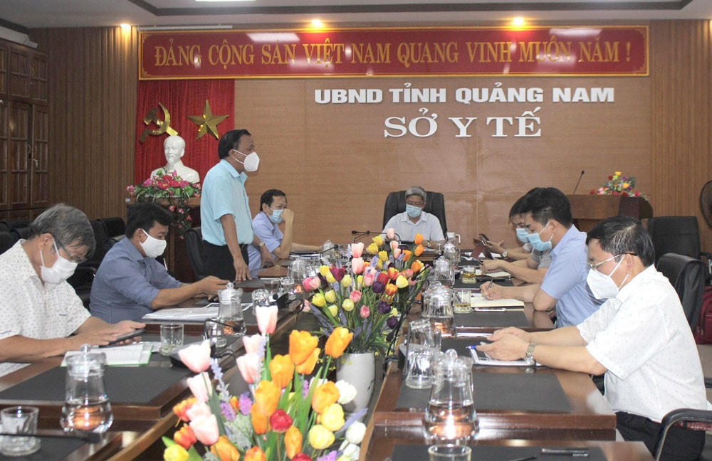 Quang cảnh buổi làm việc.