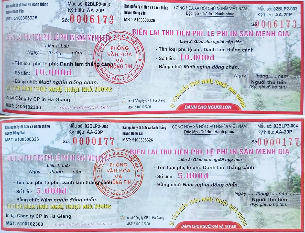 Biên lai thu phí tham quan nhà Vương.