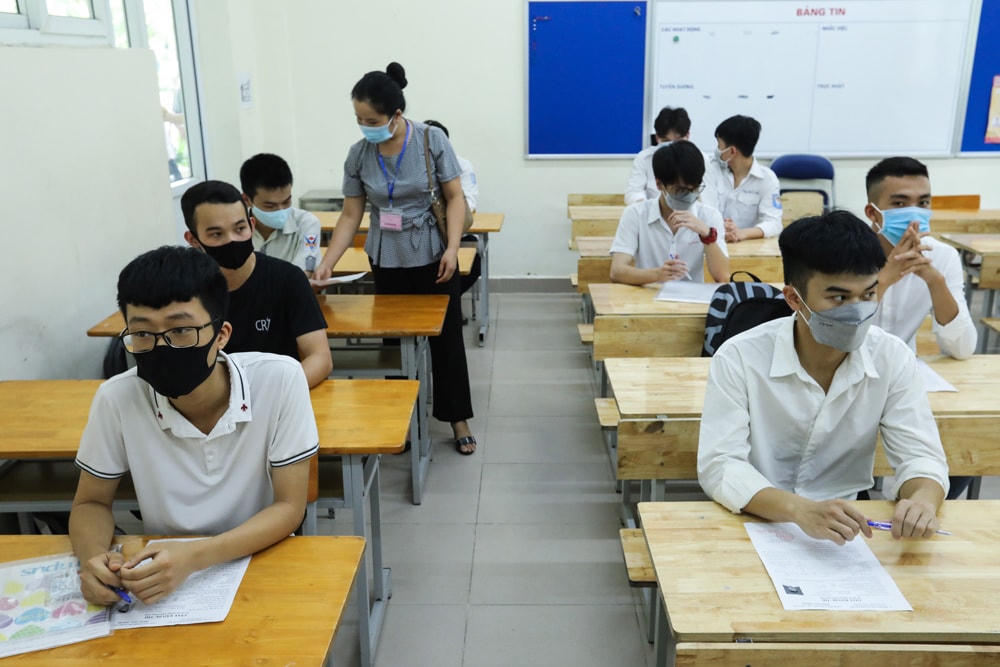 Thí sinh nghe phổ biến quy chế thi