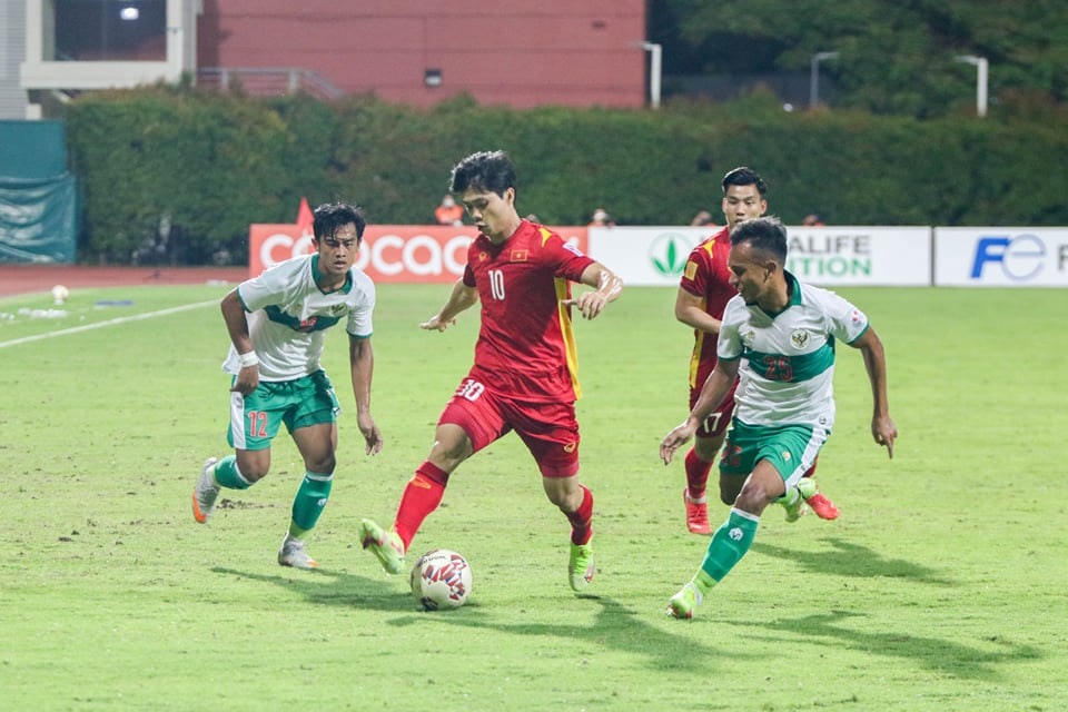 Đội tuyển Việt Nam để Indonesia cầm hòa và chưa có vé sớm vào vòng bán kết AFF Cup 2020. (Ảnh: VFF).