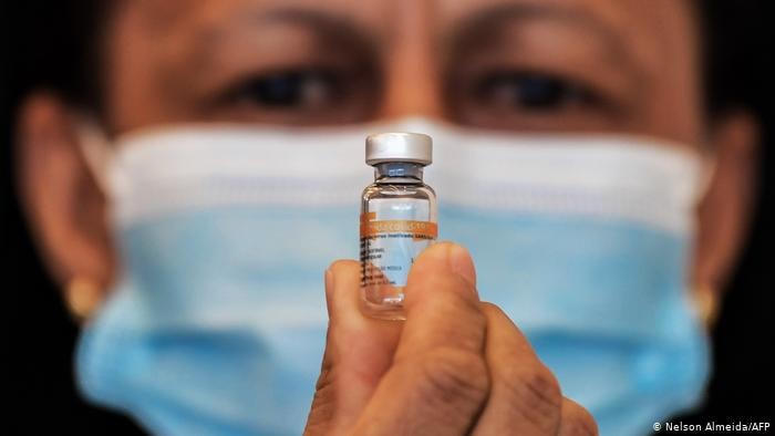Miễn dịch chống lại virus corona chỉ được tạo ra khi có liều tiêm thứ hai.