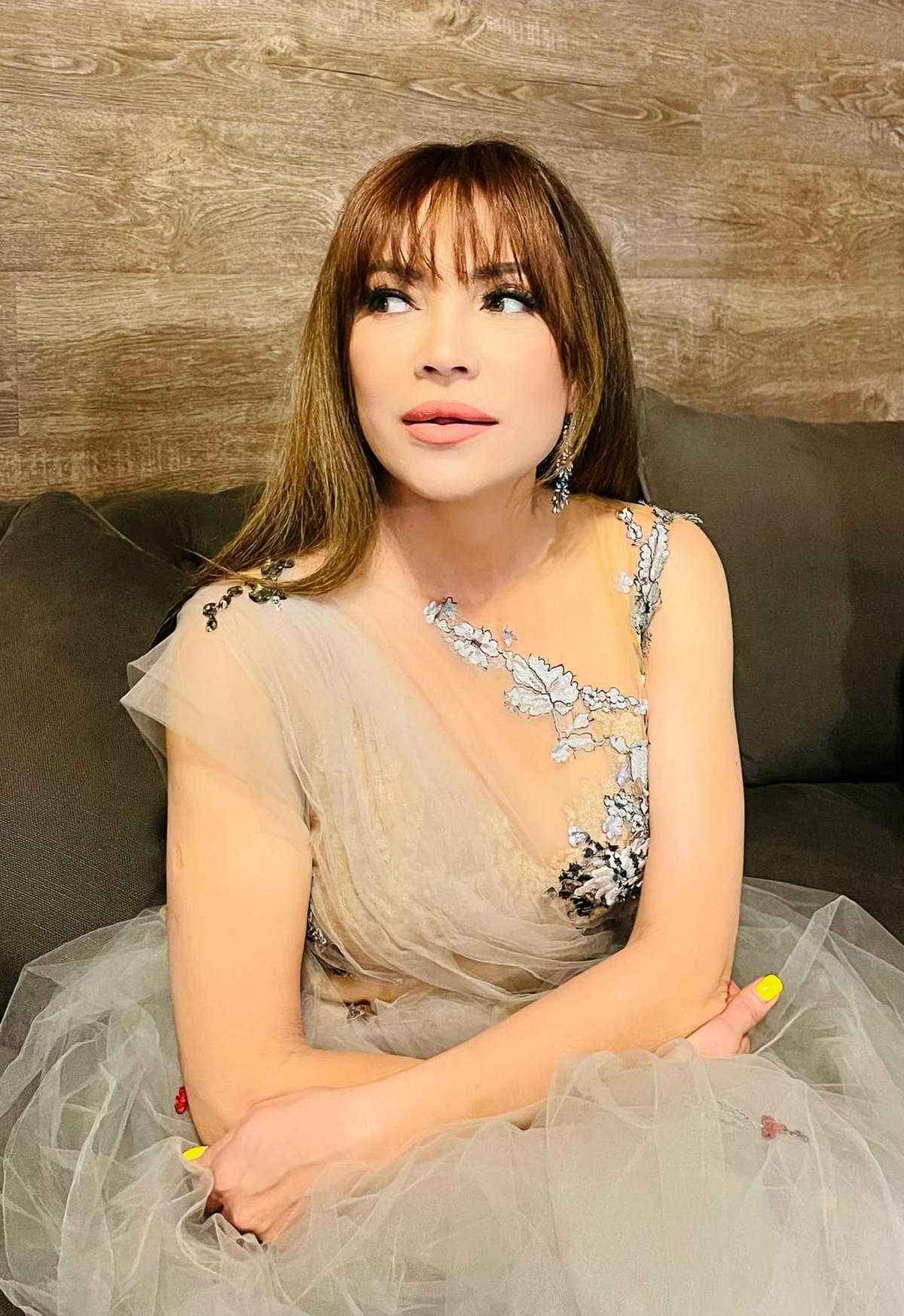 Không chỉ thiếu vắng tình thương cha mẹ, Thanh Hà còn kém may mắn trong chuyện tình cảm.