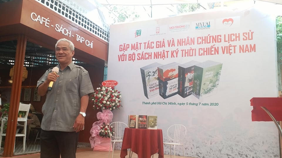 Ông Lê Hồng Liêm, Thương binh, nhân chứng phát biểu tại lễ ra mắt.