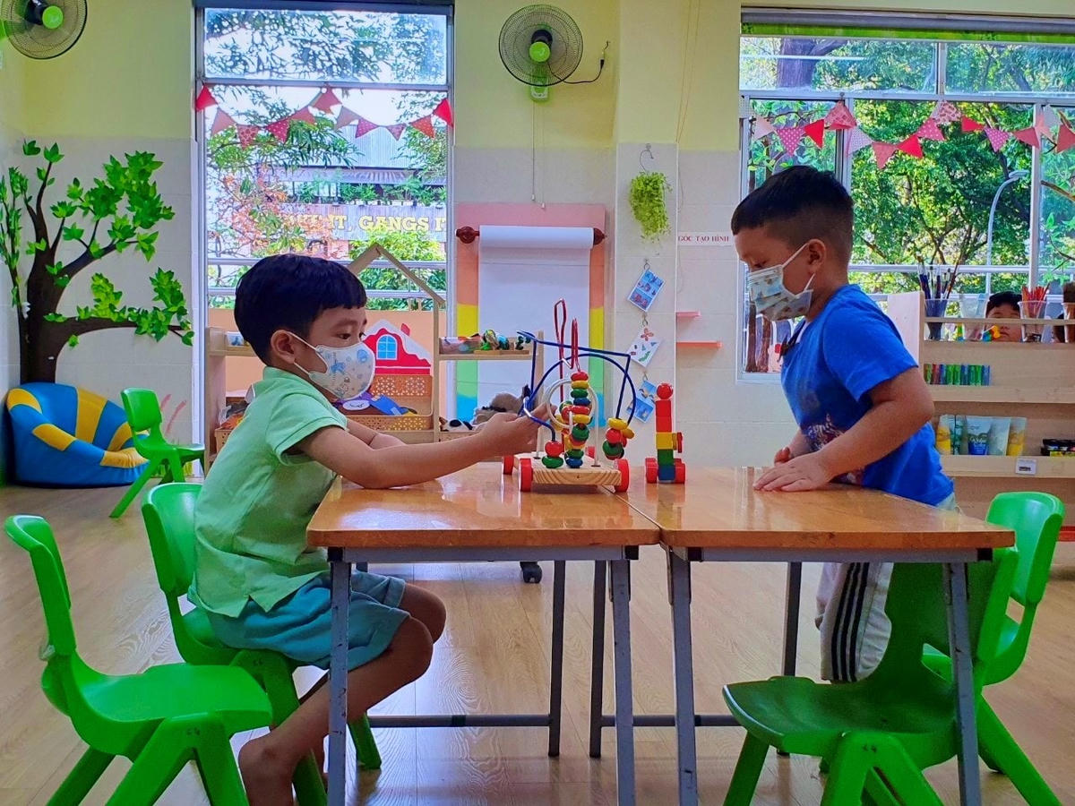 TP HCM đề xuất, quan tâm đến trẻ em, đặc biệt là trẻ em mồ côi cha, mẹ vì dịch bệnh.