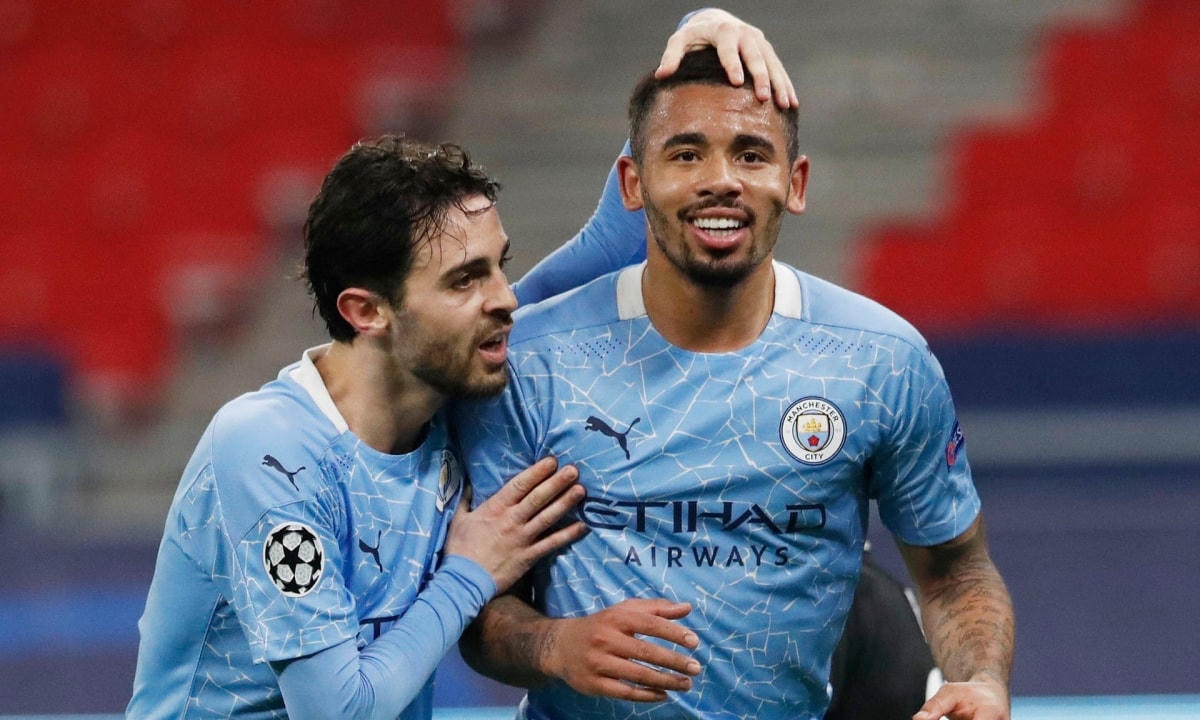 Bernardo Silva và Gabriel Jesus lập công giúp Man City thắng thuyết phục Monchengladbach. Ảnh: Getty.