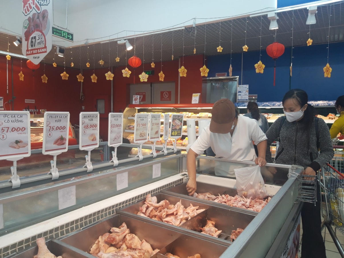 Sau Tết hàng hóa dồi dào, giá không tăng