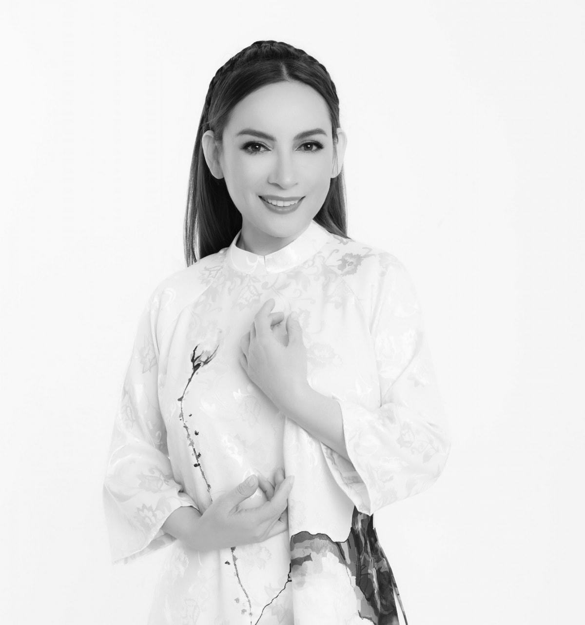 Trưa nay, 8/10, ca sĩ Phi Nhung được hỏa táng tại Nhà hỏa táng Hòa Lạc Viên- Sala Garden và được nhà hỏa táng tài trợ toàn bộ chi phí.