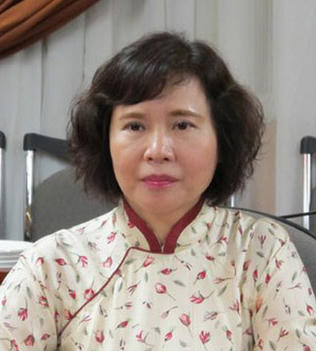 Bà Hồ Thị Kim Thoa.