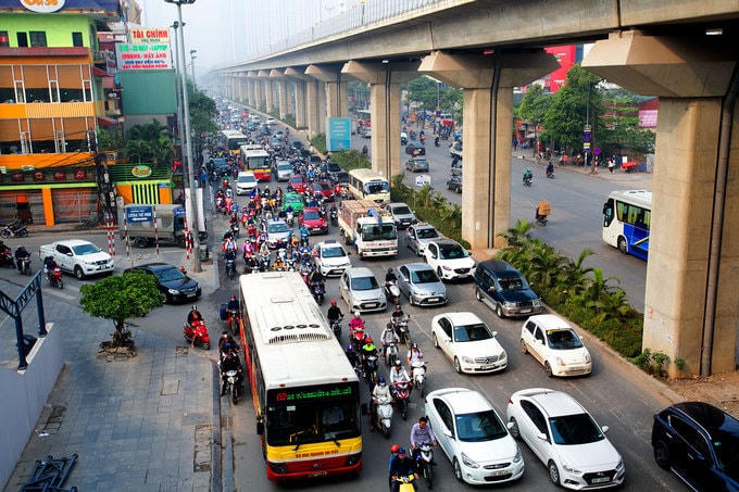Hà Nội hiện có khoảng 6,4 triệu phương tiện giao thông cơ giới đường bộ.