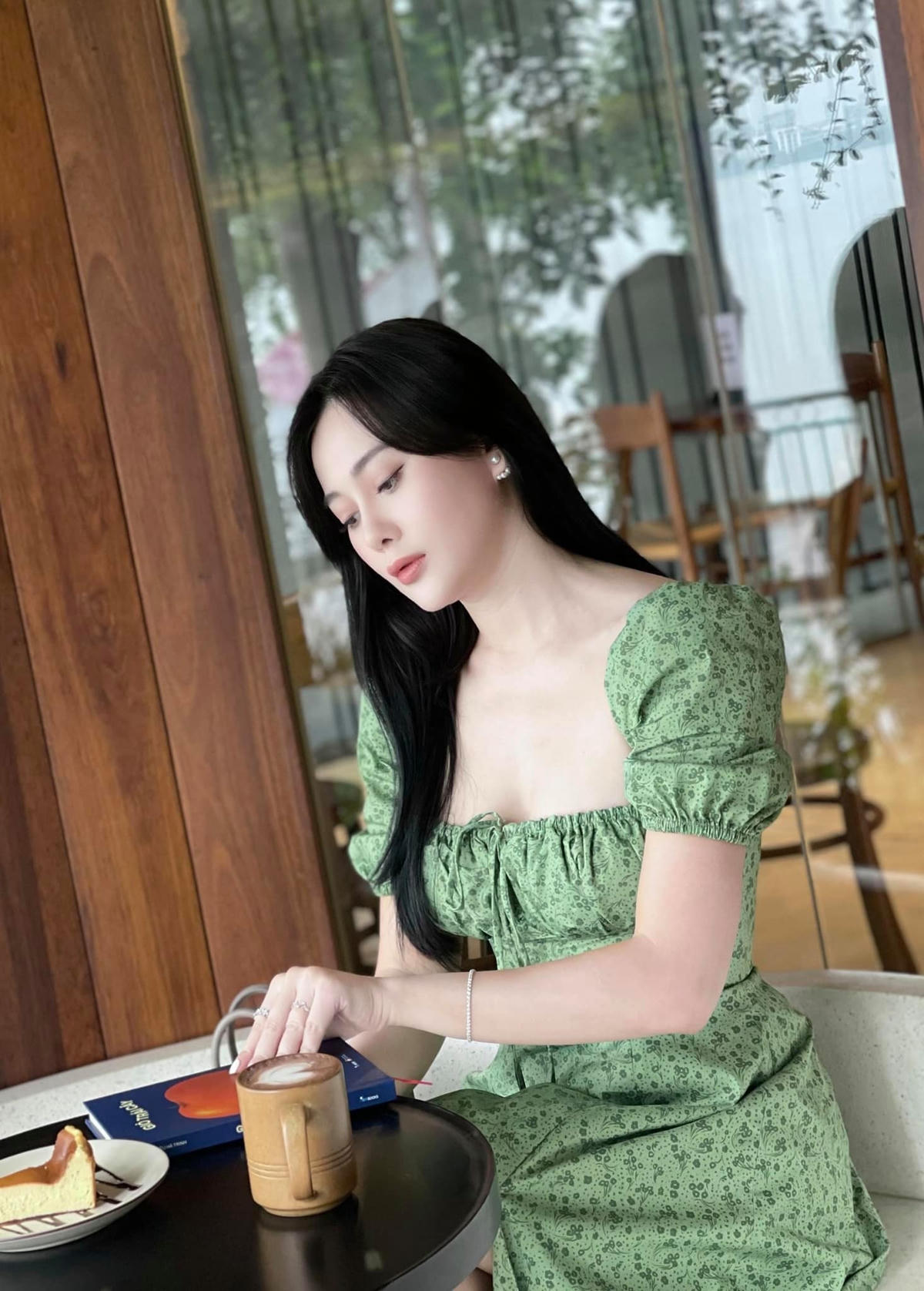 Phương Oanh lấy lại vóc dáng thon gọn sau 'Hương vị tình thân' 