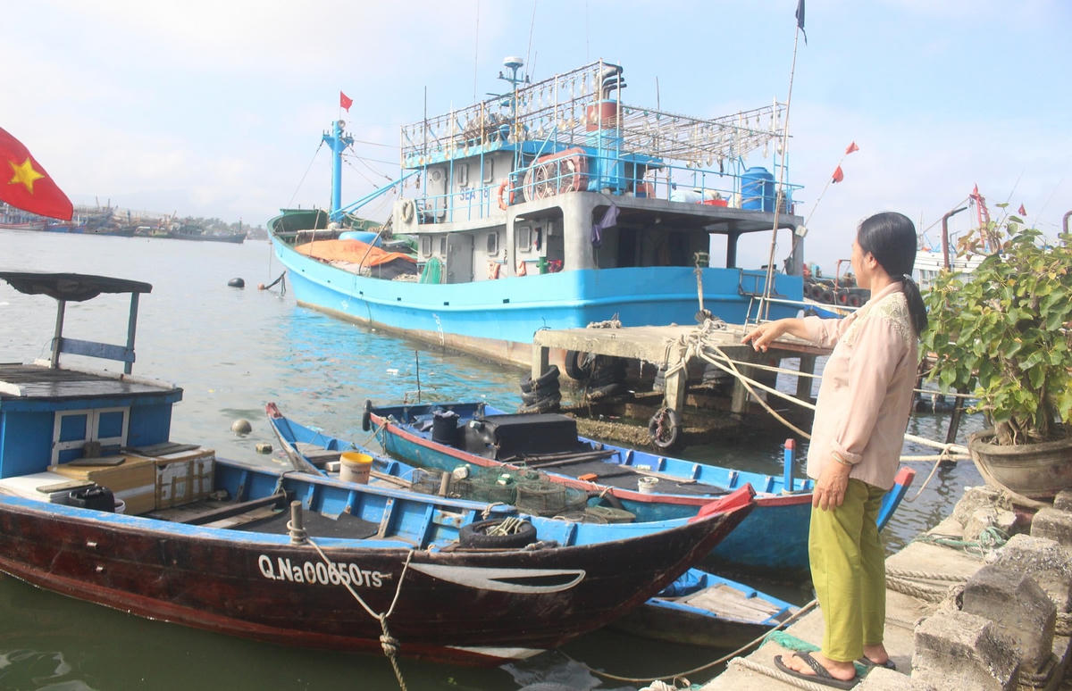 Bà Thủy chỉ nơi xảy ra vụ việc.