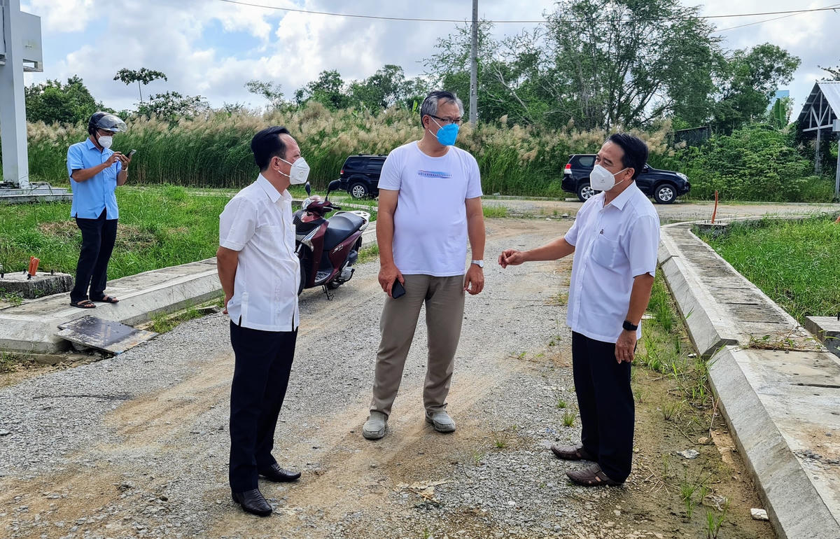 Chủ tịch UBND tỉnh Bạc Liêu Phạm Văn Thiều kiểm tra tại huyện Vĩnh Lợi.