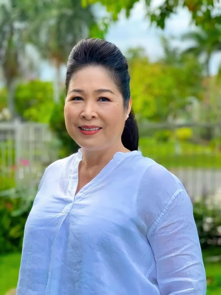 NSND Hồng Vân.