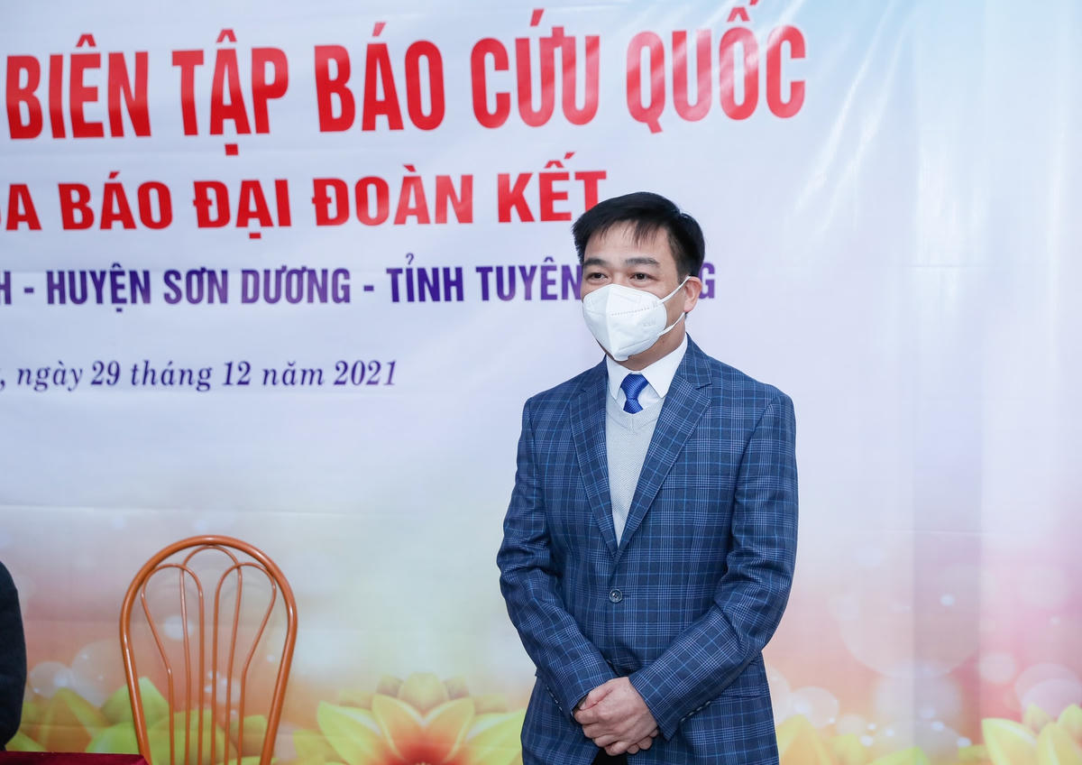 Chủ tịch Ủy ban MTTQ Việt Nam tỉnh Tuyên Quang Nguyễn Hưng Vượng phát biểu tại lễ khánh thành. Ảnh: Quang Vinh.