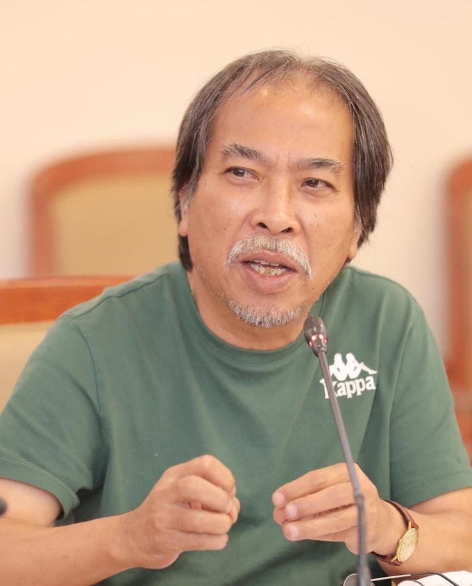 Nhà thơ Nguyễn Quang Thiều.
