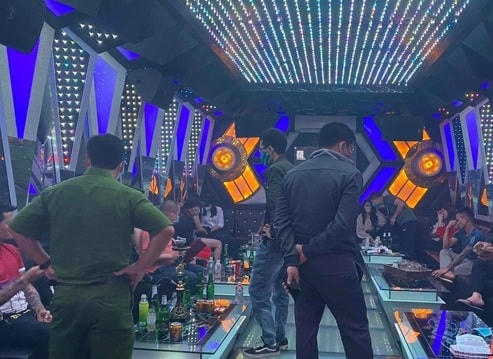 Gia tăng tình trạng sử dụng ma túy tại các quán karaoke.