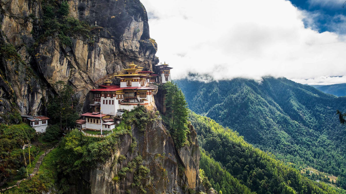 Ấn tượng những quần thể tâm linh trên núi cao khắp thế giới