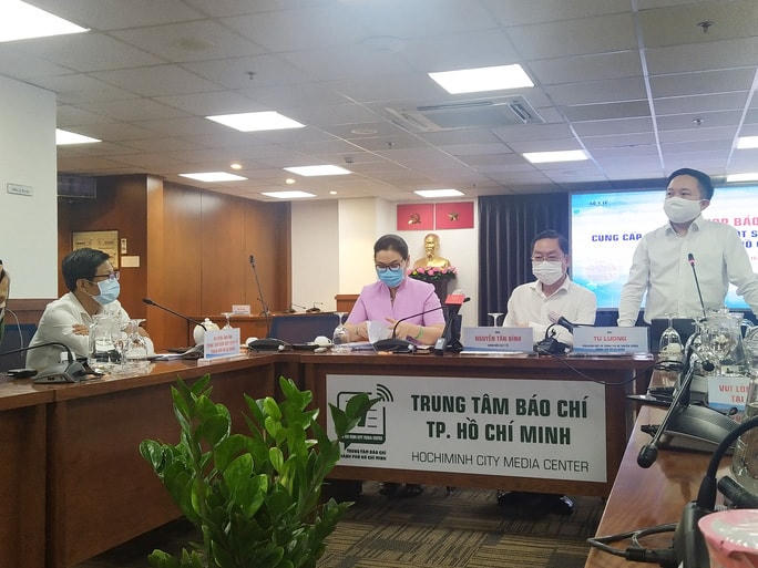 TP HCM họp báo thông tin vụ việc nam tiếp viên.