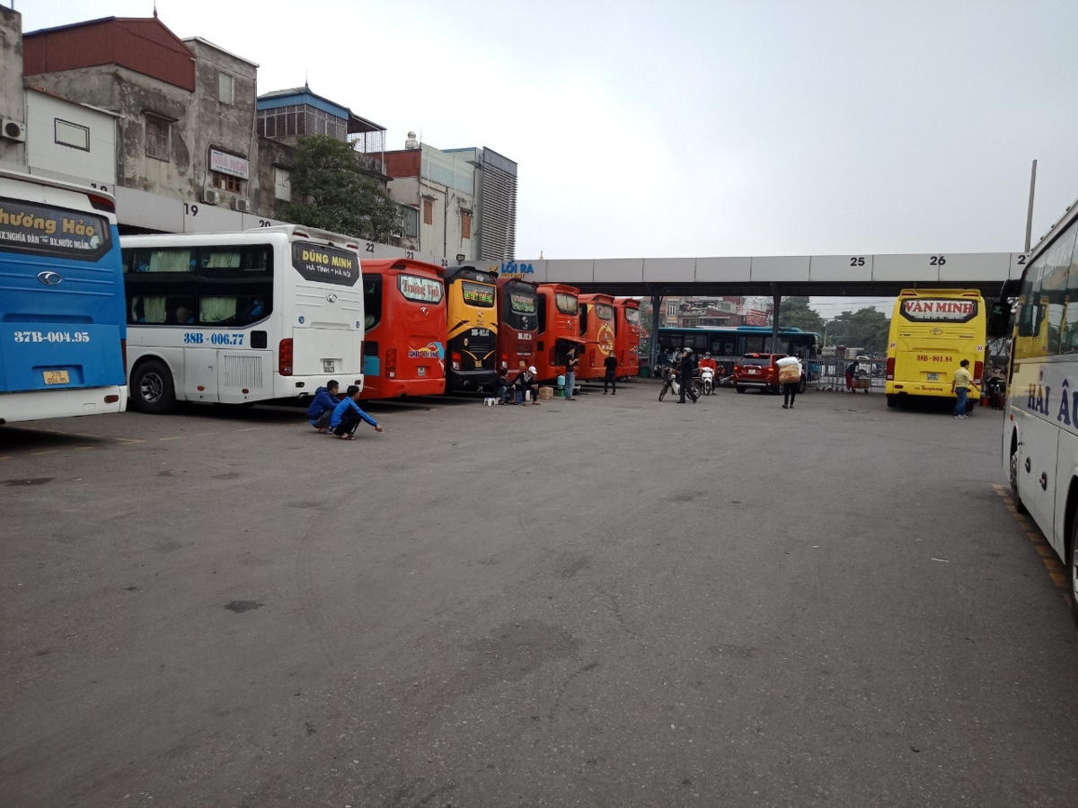 [ẢNH]Bến xe vắng khách chưa từng thấy trong những ngày cuối năm