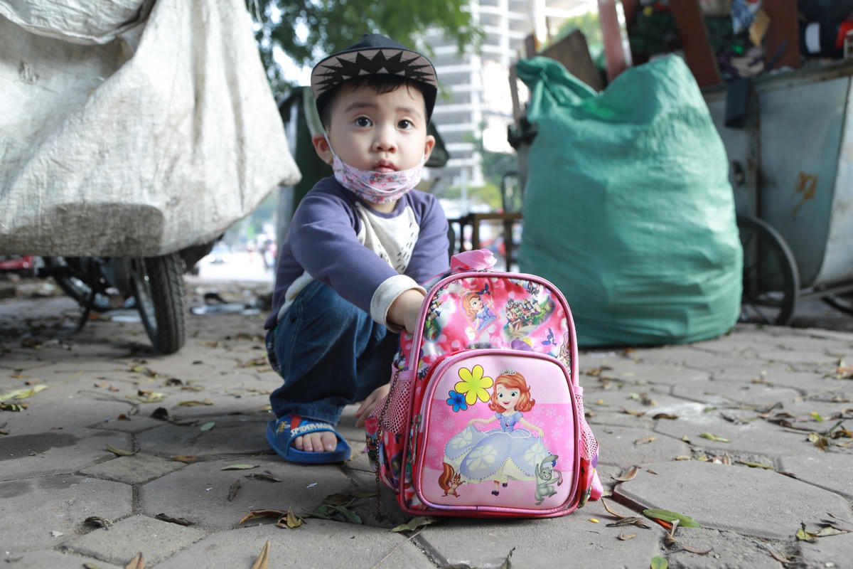 Sang năm mới, cu Thóc có thêm nhiều điều mới.