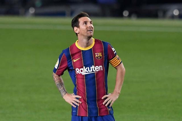 Messi vẫn chưa vội cam kết tương lai với Barcelona.
