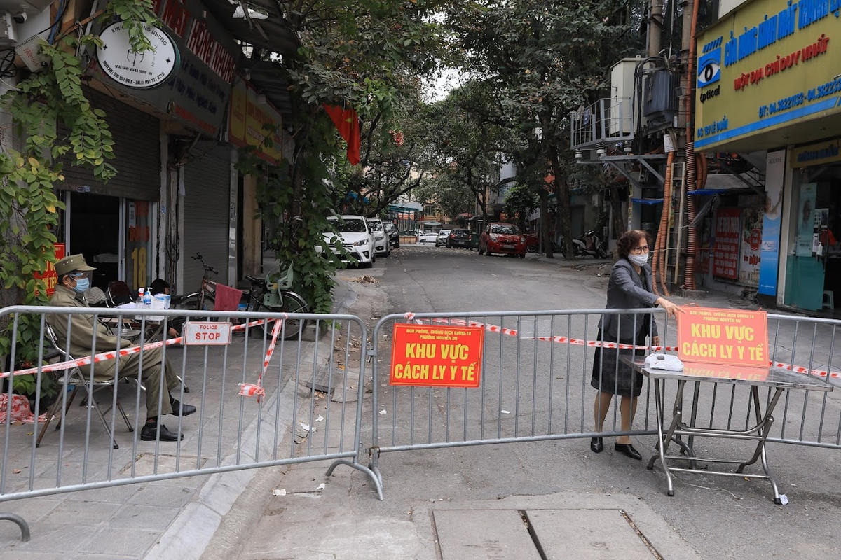 Cách ly F1 tại nhà ở Hà Nội. Ảnh: Quang Vinh.