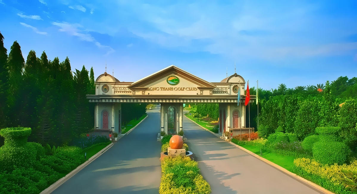 Cổng vào sân golf Long Thành.