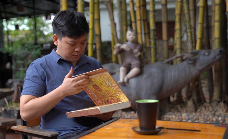 Nghệ nhân thủy ấn Đồng Phước Quang. 