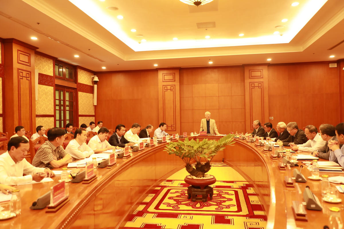 Tổng Bí thư, Chủ tịch nước Nguyễn Phú Trọng chủ trì cuộc họp.