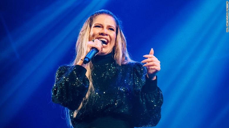 Marília Mendonça biểu diễn tại Sao Jose dos Campos, Brazil vào tháng 9.
