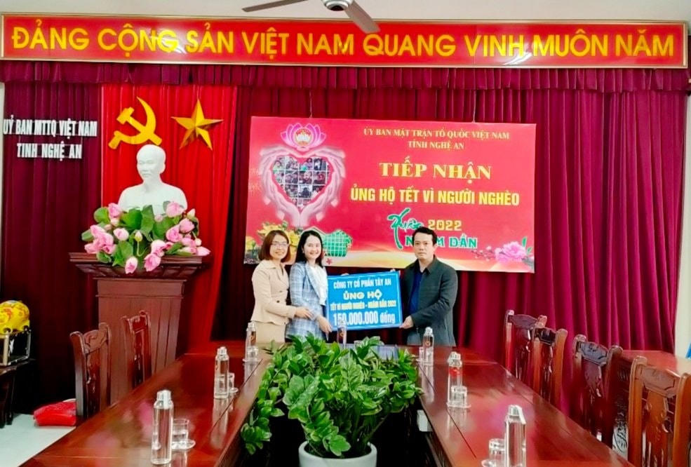 Với sự kêu gọi, vận động của Mặt trận, trong năm qua đã có hàng trăm tổ chức, cá nhân, đơn vị, doanh nghiệp ủng hộ các chương trình an sinh xã hội.