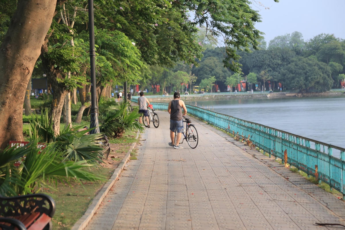 Nhiều người dân 
