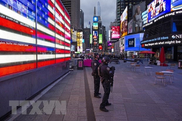 Cảnh sát Mỹ tuần tra sau một vụ xả súng. (Ảnh: AFP/TTXVN).
