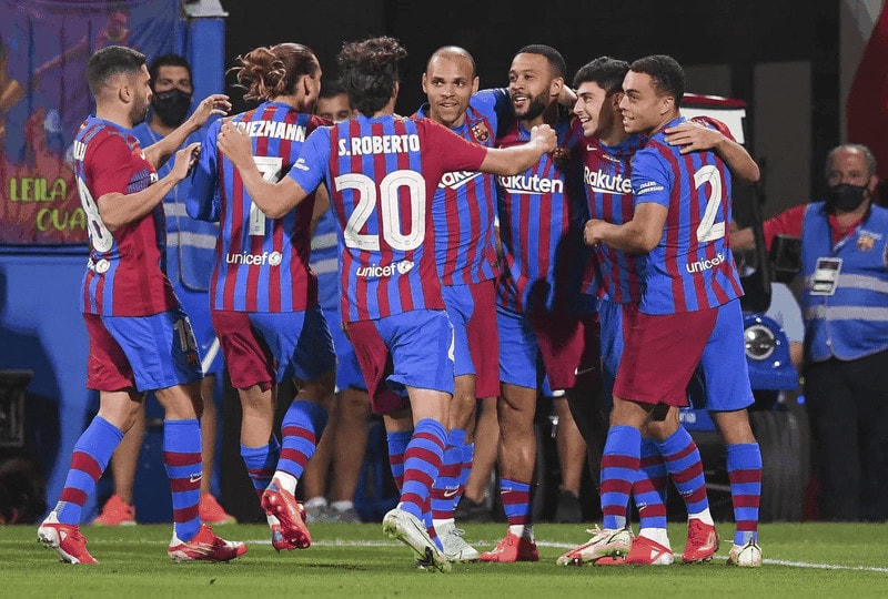 Không Messi, Barca thi đấu tập thể hơn. 