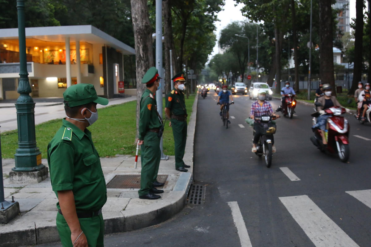 An ninh được bên ngoài được bảo đảm cho buổi lễ