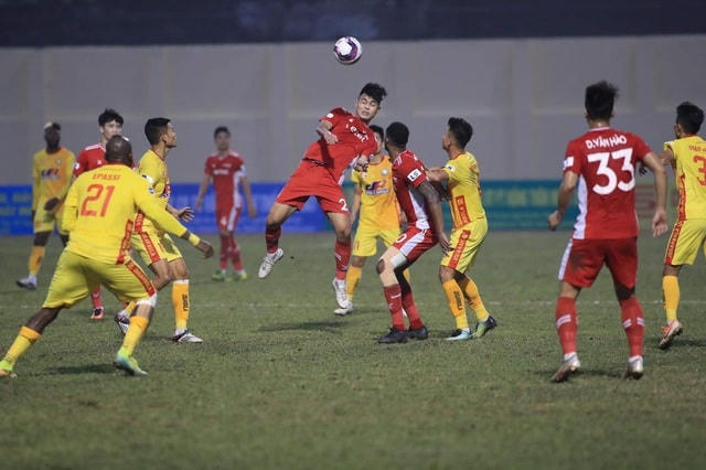 Đức Chiến phải nghỉ thi đấu hết mùa giải năm nay.  