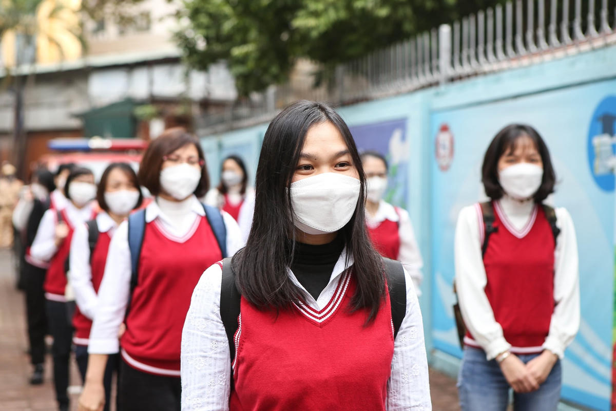 Buổi diễn tập công tác đón học sinh trở lại trường tại Trường THCS Giảng Võ.