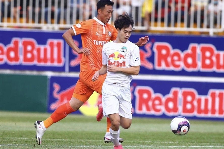 Văn Toàn đang tỏa sáng rực rỡ ở V-League.