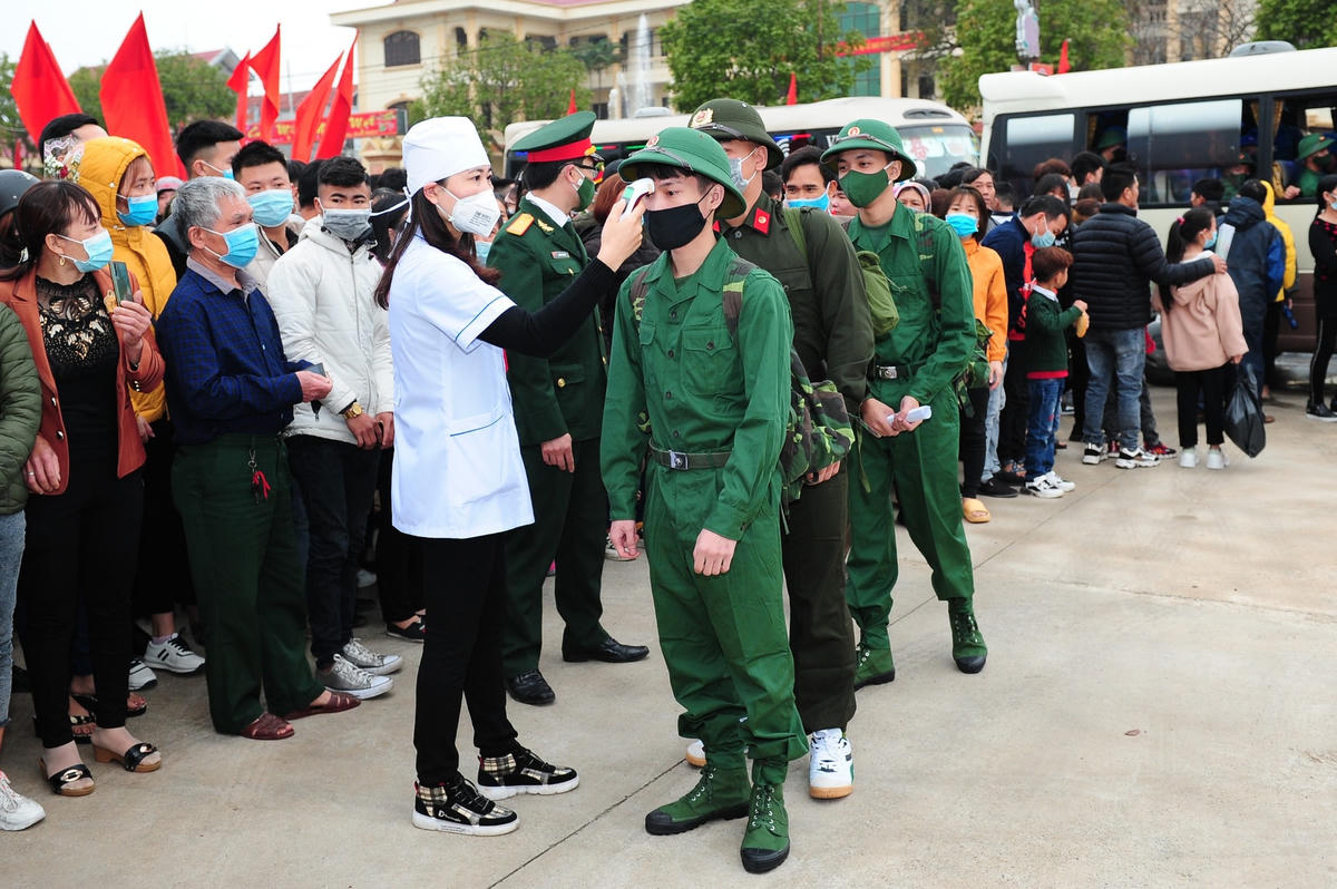 Công tác phòng chống dịch Covid-19 tại lễ giao nhận quân được đảm bảo.