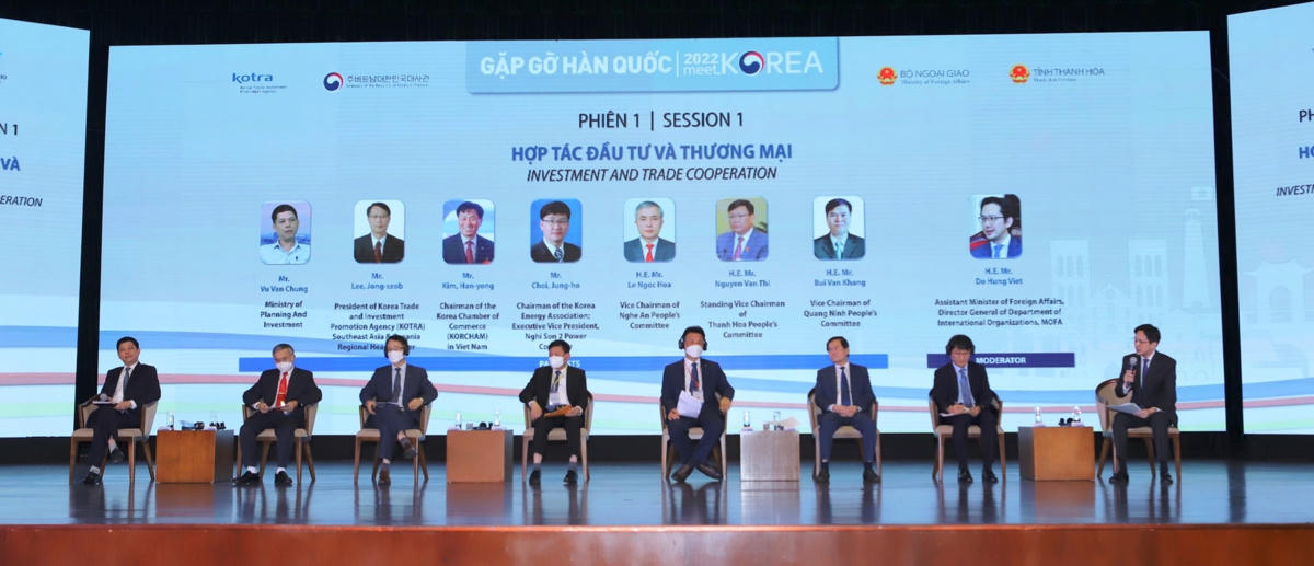 Các đại biểu 2 nước trao đổi khá thẳng thắn và cởi mở về cơ hội đầu tư, thương mại tại phiên thảo luận.
