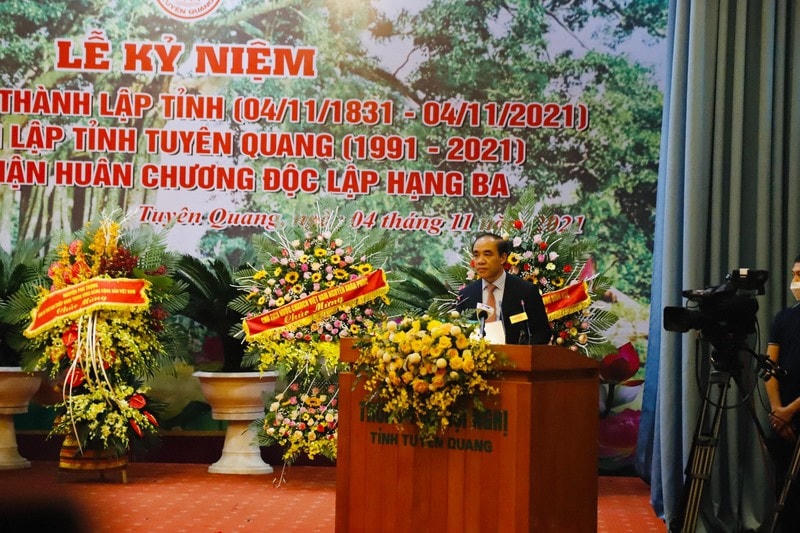 Ông Chẩu Văn Lâm, Bí thư Tỉnh ủy đọc Diễn văn kỷ niệm 190 năm Ngày thành lập tỉnh.