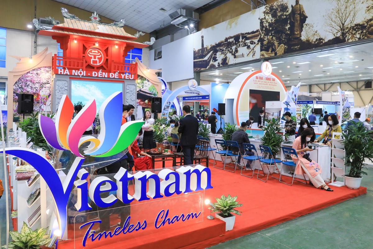 Hơn 500 doanh nghiệp tham gia Hội chợ.