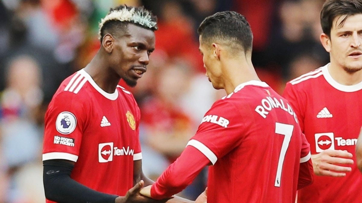 Pogba muốn gắn bó với sân Old Trafford vì Ronaldo.