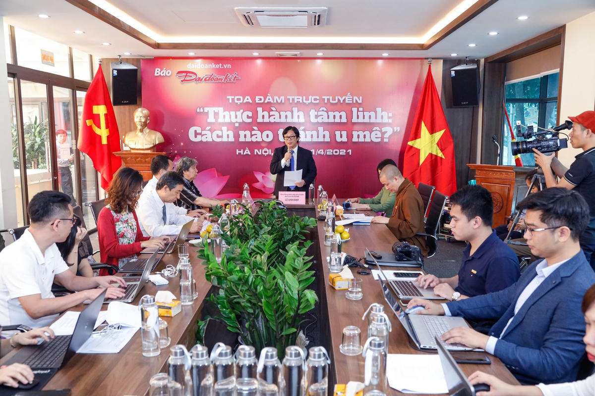 Quang cảnh Tọa đàm. Ảnh: Quang Vinh.