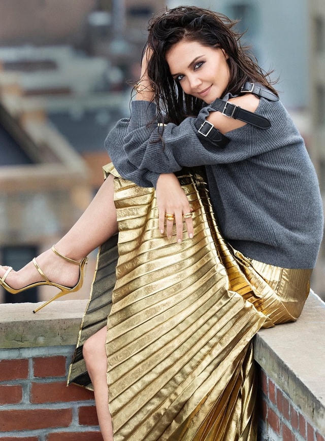 Sau 8 năm ly hôn Tom Cruise, Katie Holmes đã làm mới mình như thế nào?