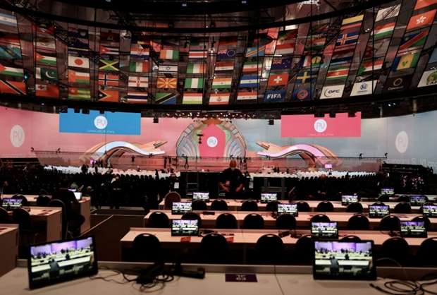 Quang cảnh sân khấu, nơi diễn ra lễ bốc thăm chia bảng World Cup 2022.